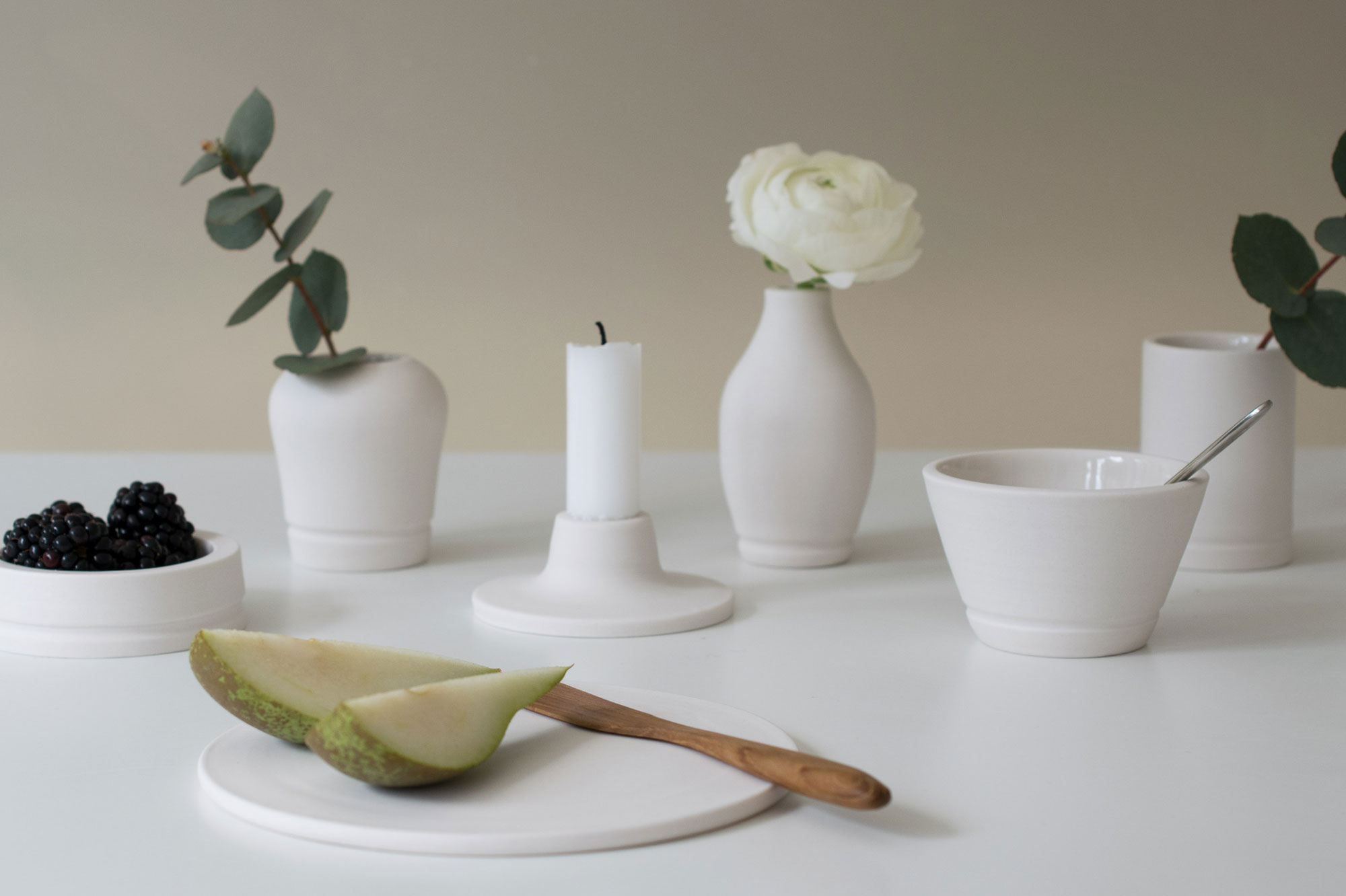 Minimalist ceramics from Tracy Dixon | These Four Walls blog